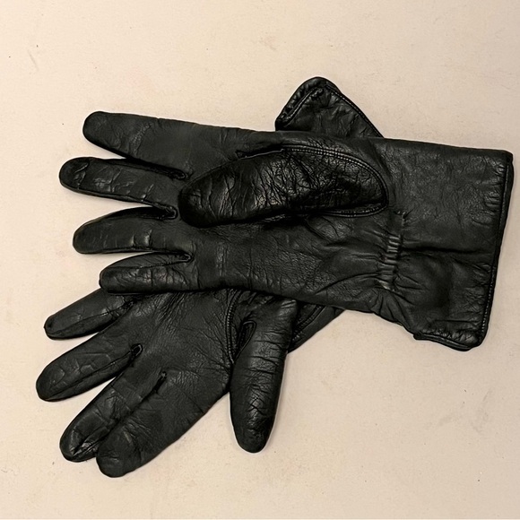 Superba Accessories - Dark Gray Women’s Leather Gloves by Superba Size 7